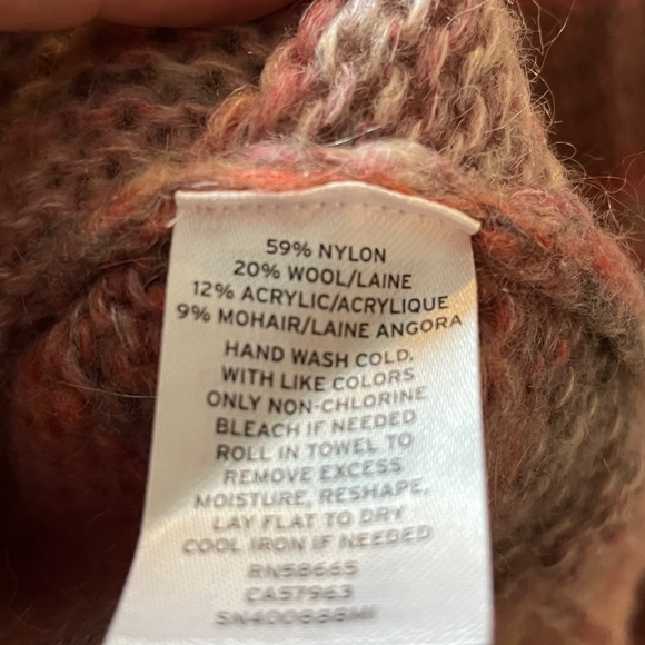 Something Navy size XS wool blend pullover - Picture 14 of 15